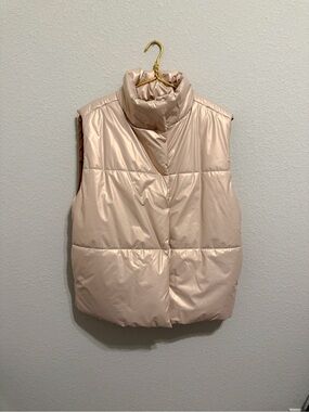 Fabletics Light Pink Quilted Puffer Vest